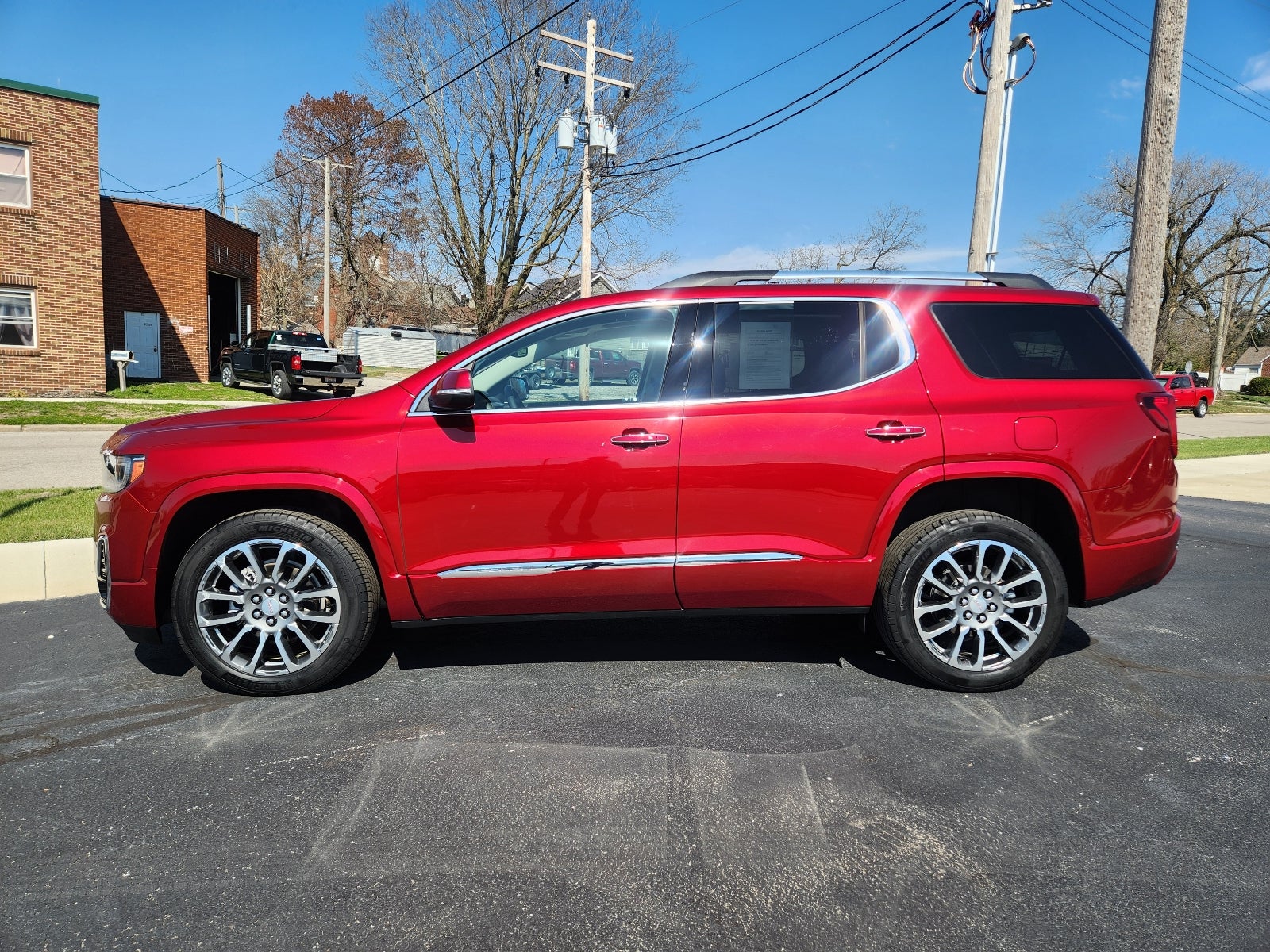 2023 GMC Acadia Denali