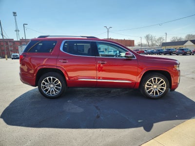 2023 GMC Acadia Denali
