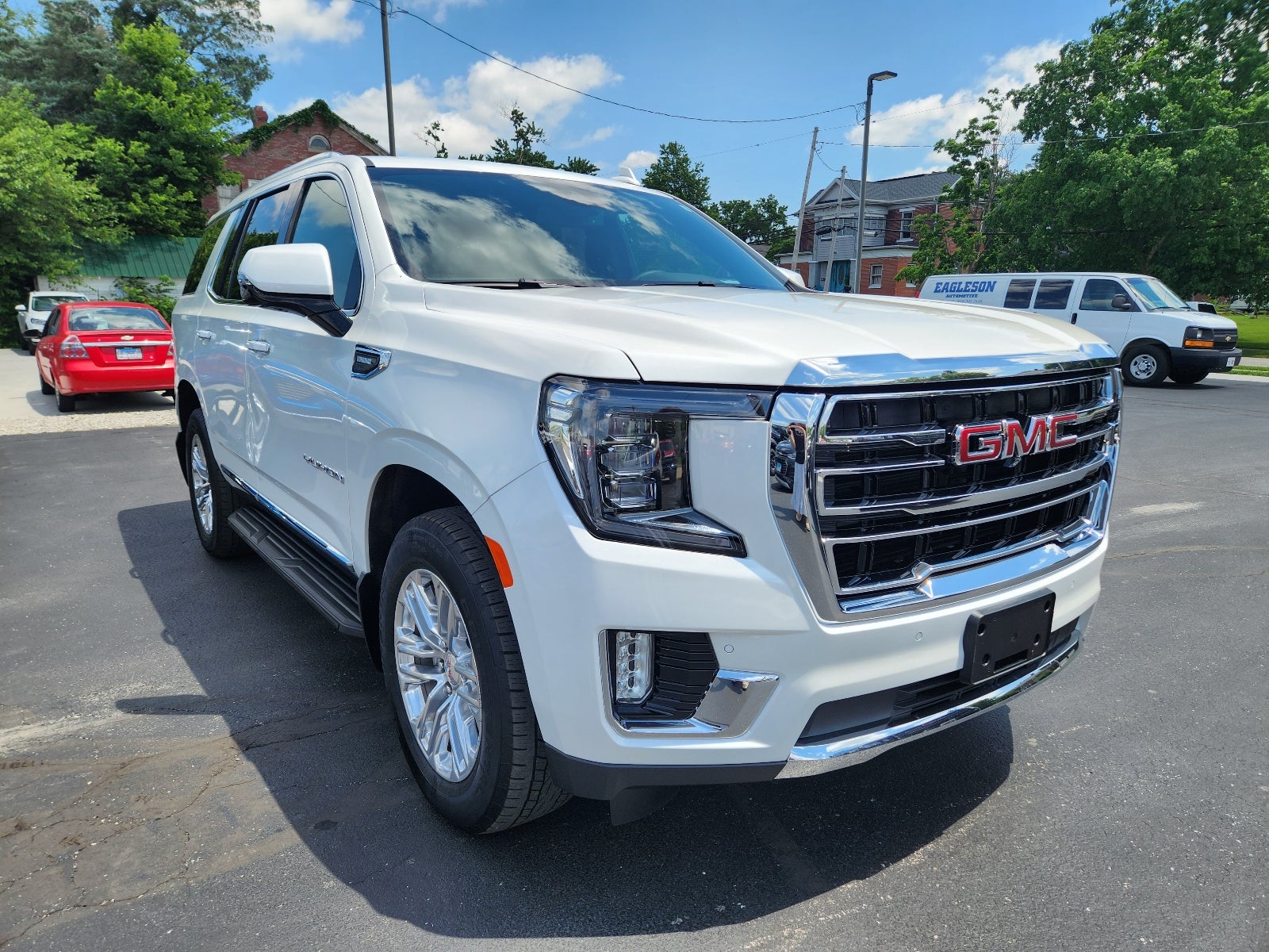 2024 GMC Yukon SLT