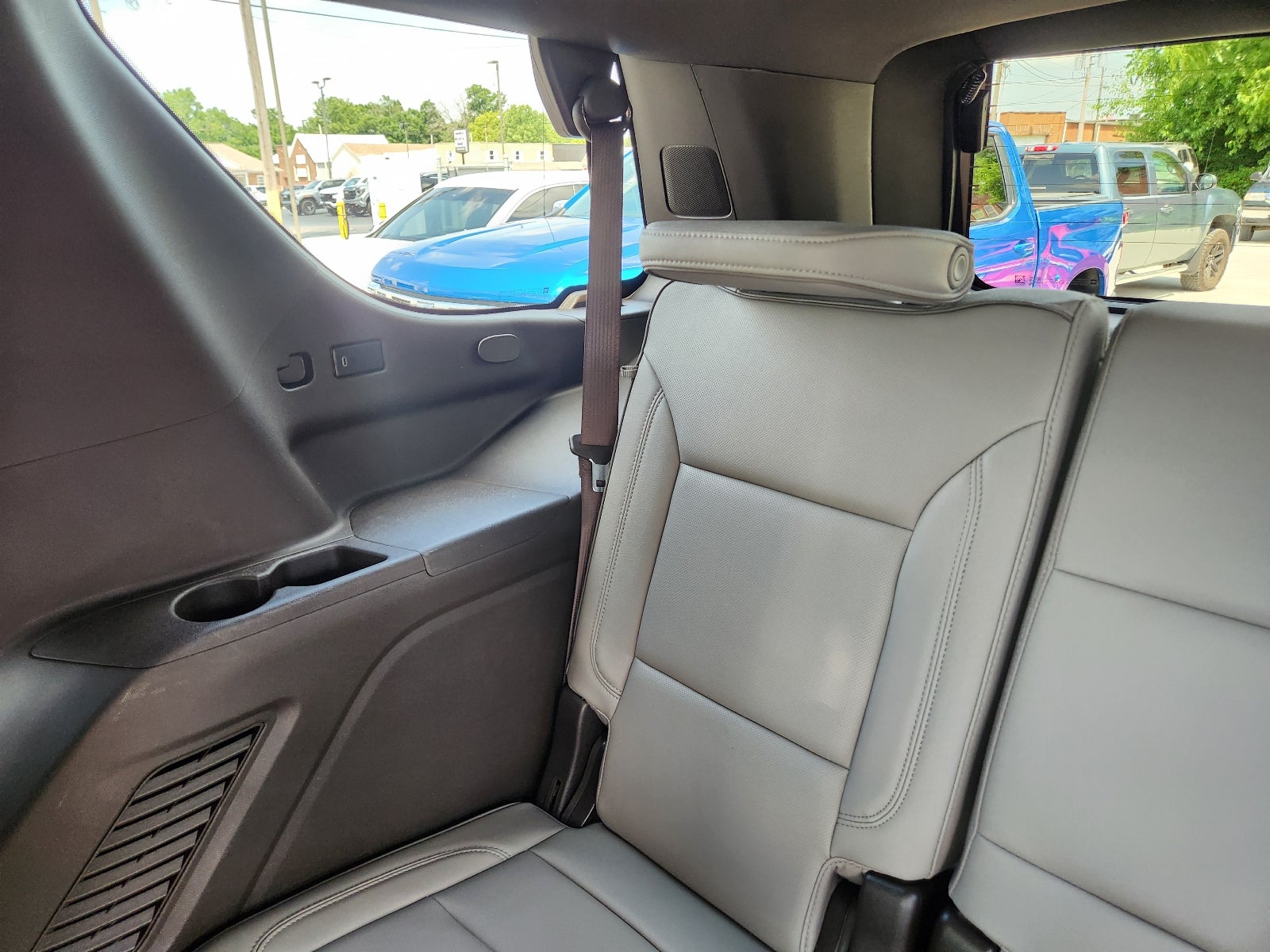 2024 GMC Yukon SLT