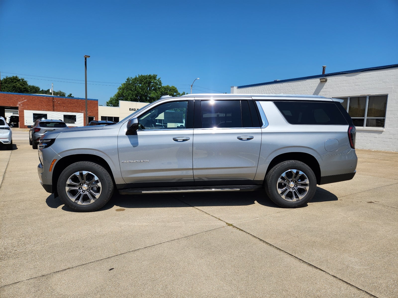2026 Chevrolet Suburban LT