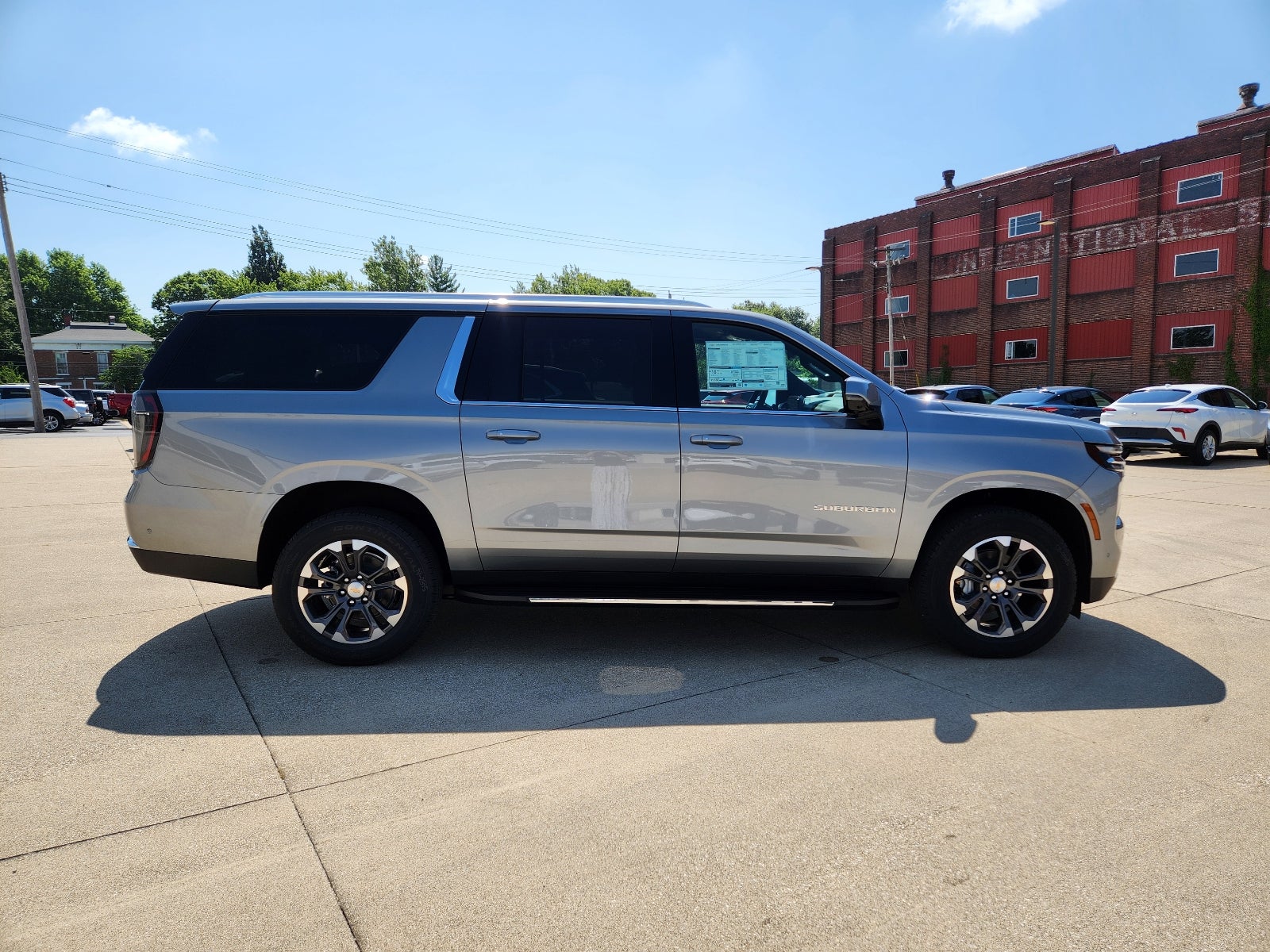 2026 Chevrolet Suburban LT