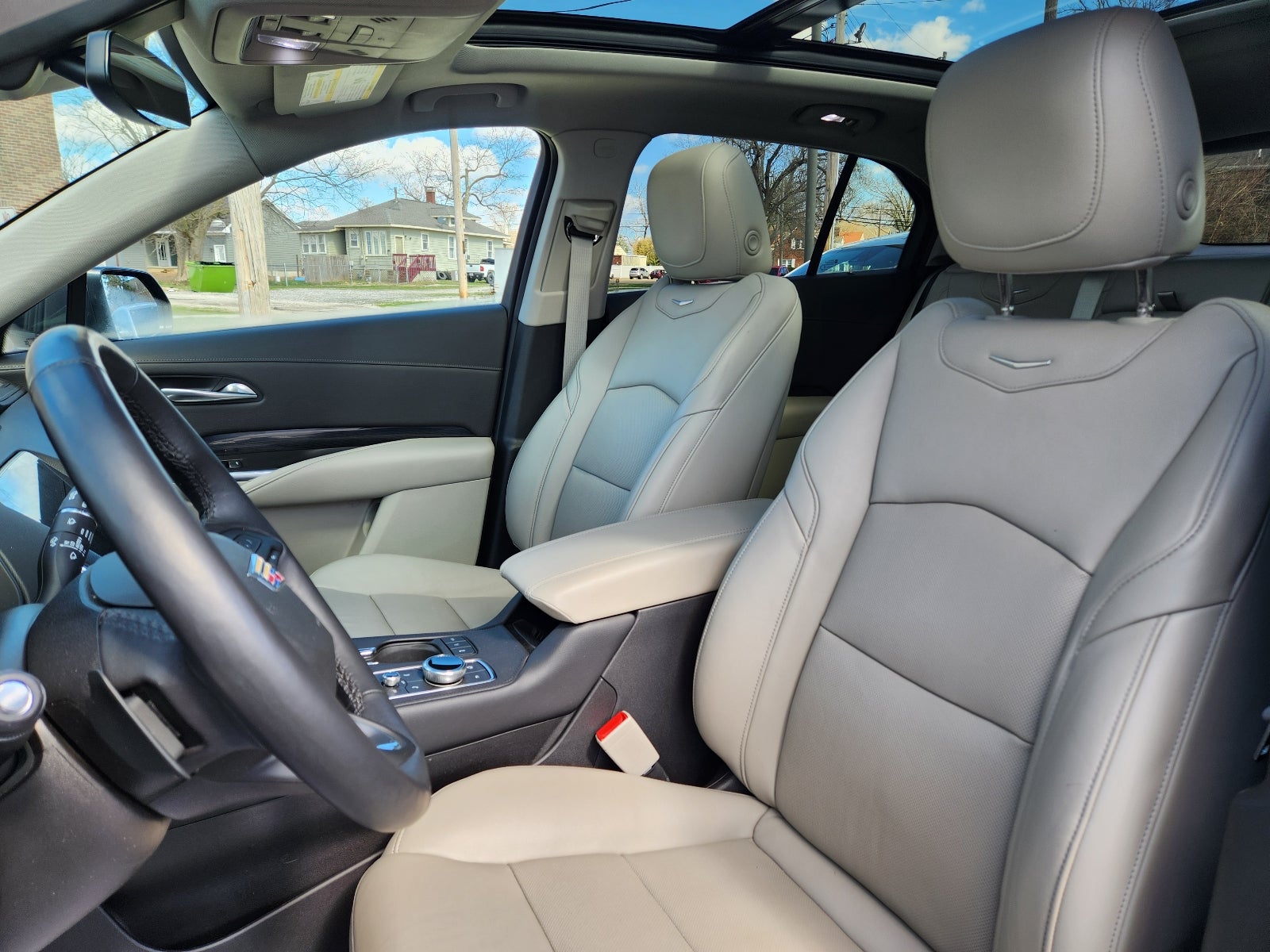 2019 Cadillac XT4 FWD Premium Luxury