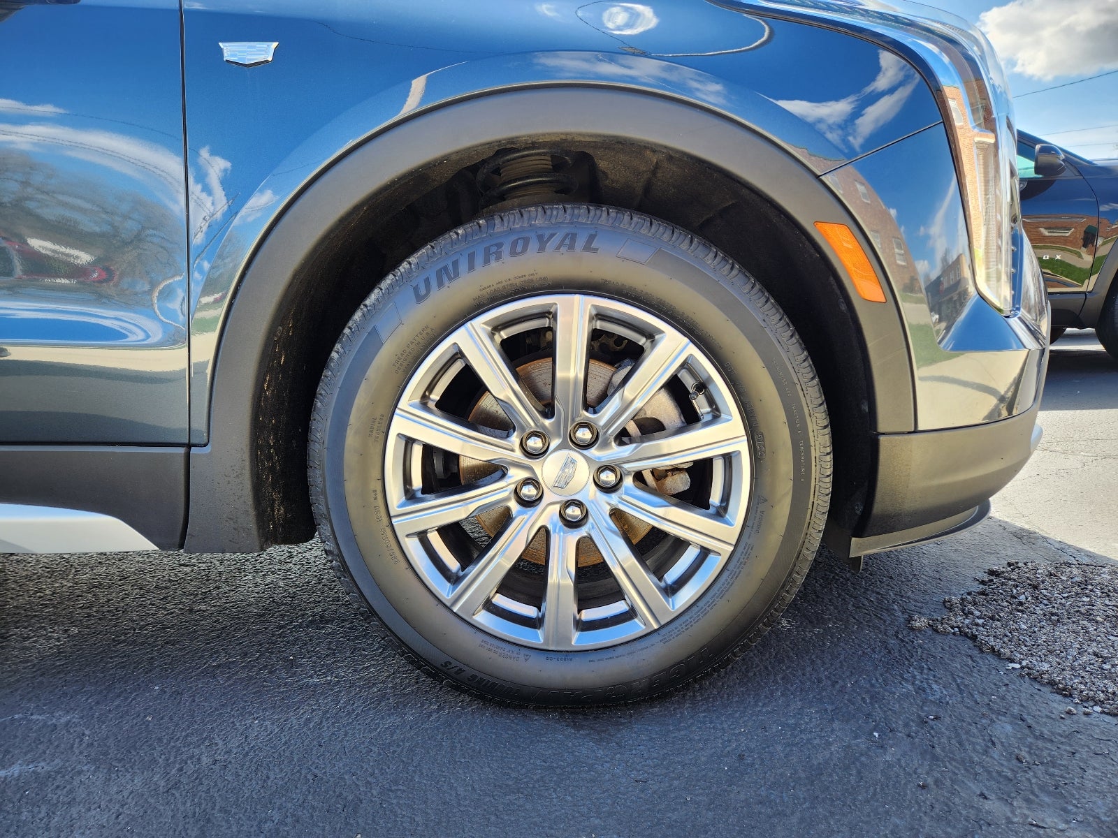 2019 Cadillac XT4 FWD Premium Luxury