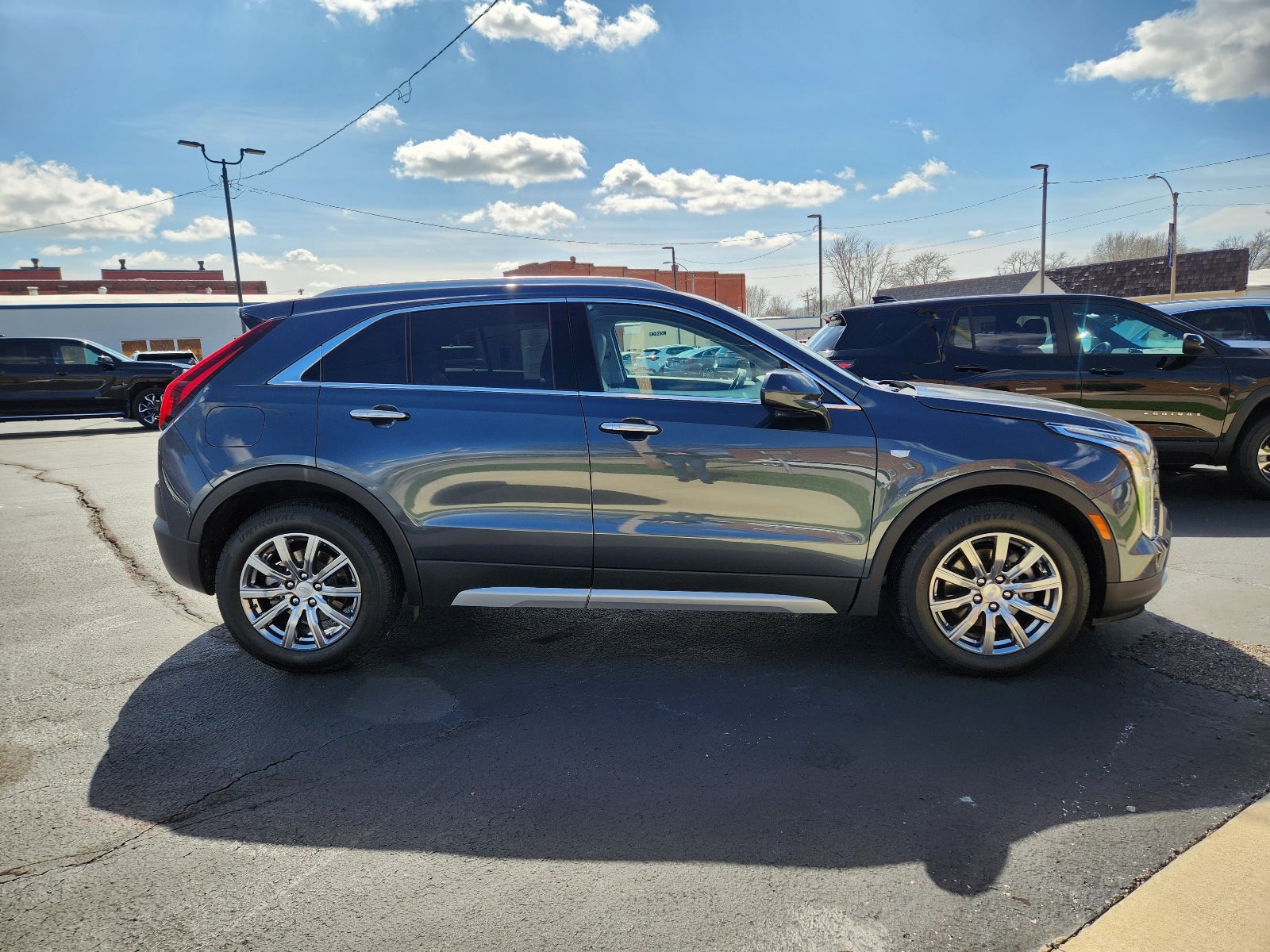2019 Cadillac XT4 FWD Premium Luxury