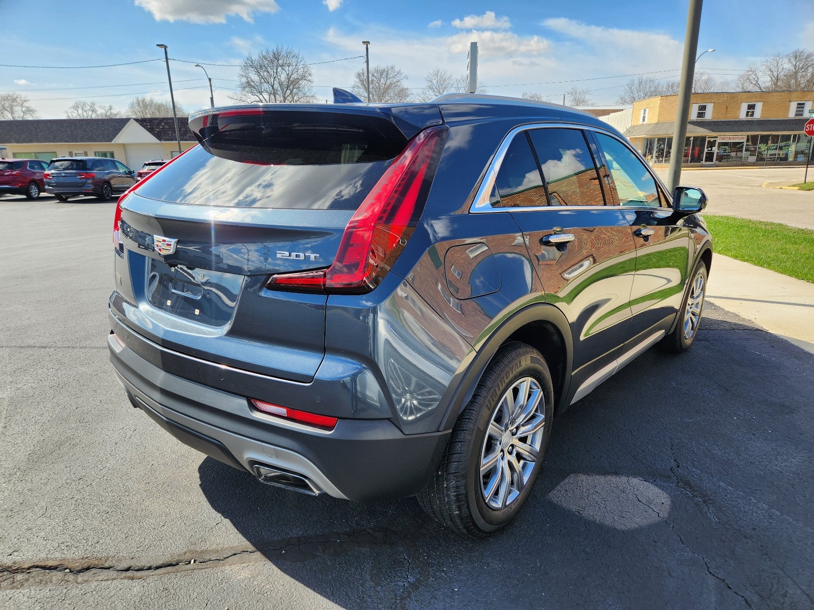 2019 Cadillac XT4 FWD Premium Luxury