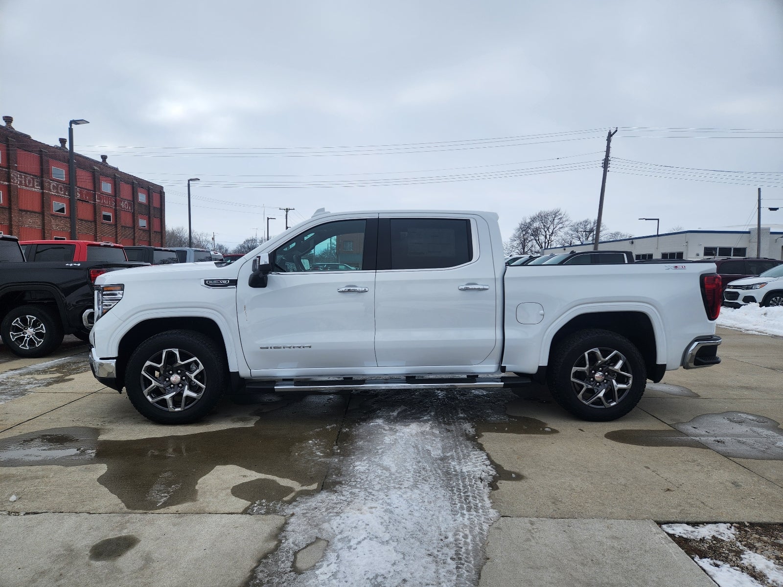 2026 GMC Sierra 1500 SLT