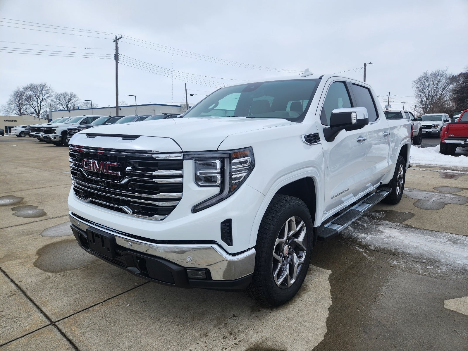 2026 GMC Sierra 1500 SLT