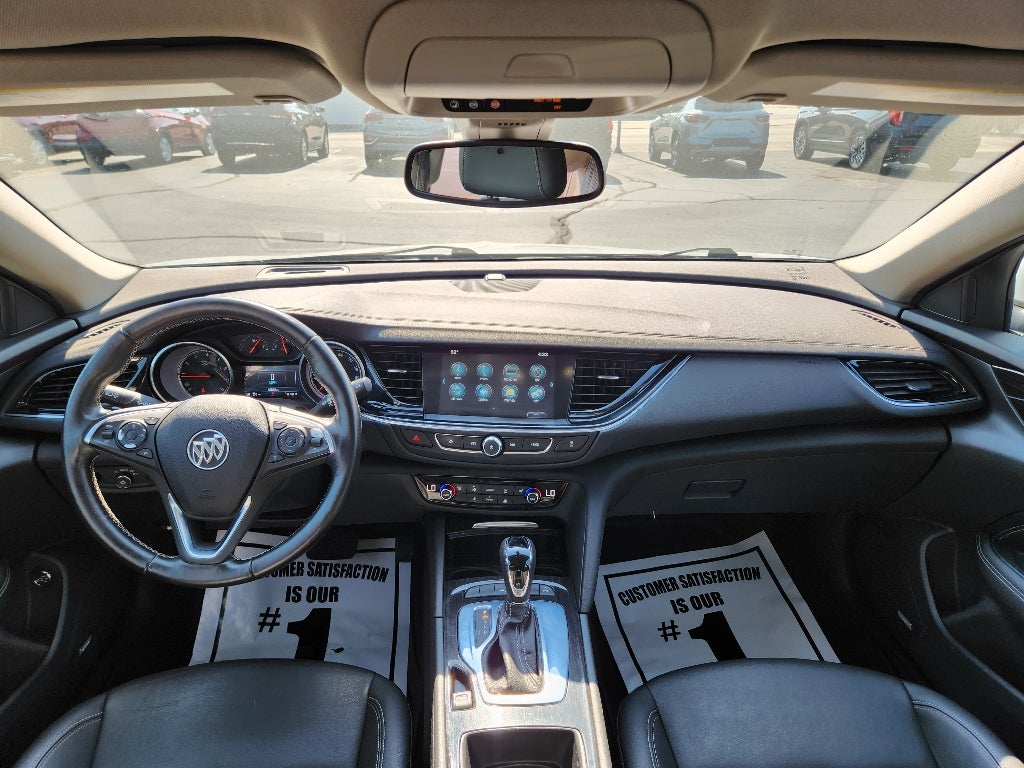 2018 Buick Regal TourX Essence