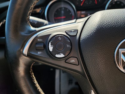 2018 Buick Regal TourX Essence