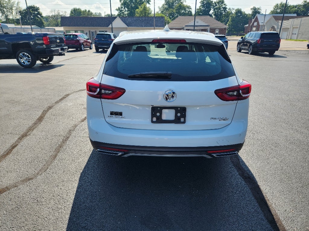 2018 Buick Regal TourX Essence