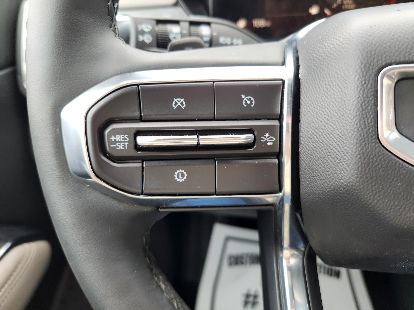2024 GMC Acadia Elevation
