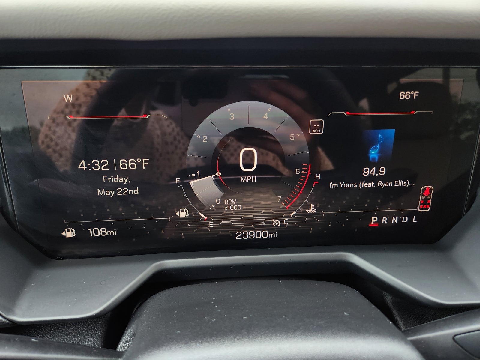2024 GMC Acadia Elevation