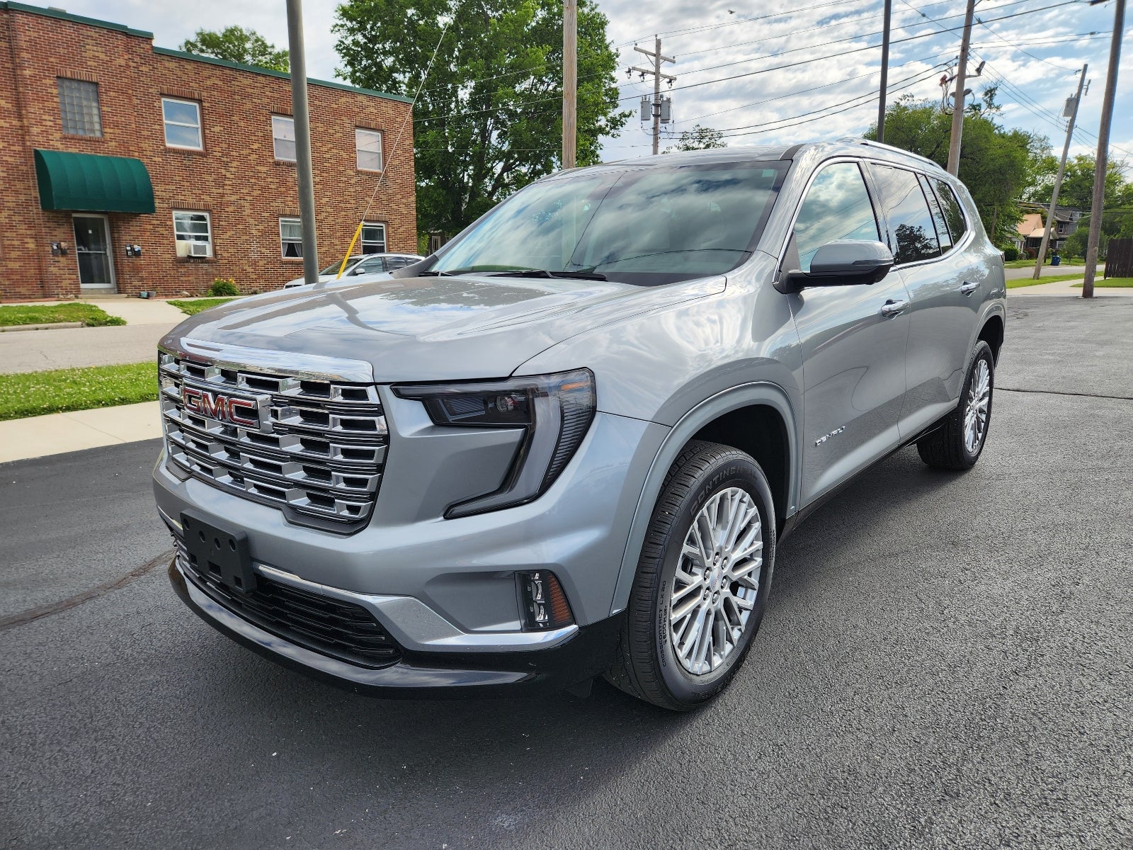 2024 GMC Acadia Denali