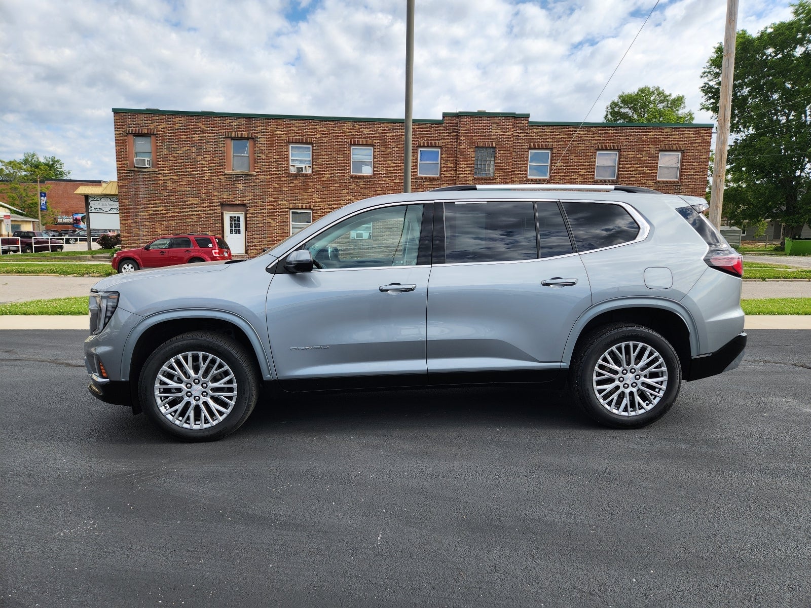 2024 GMC Acadia Denali