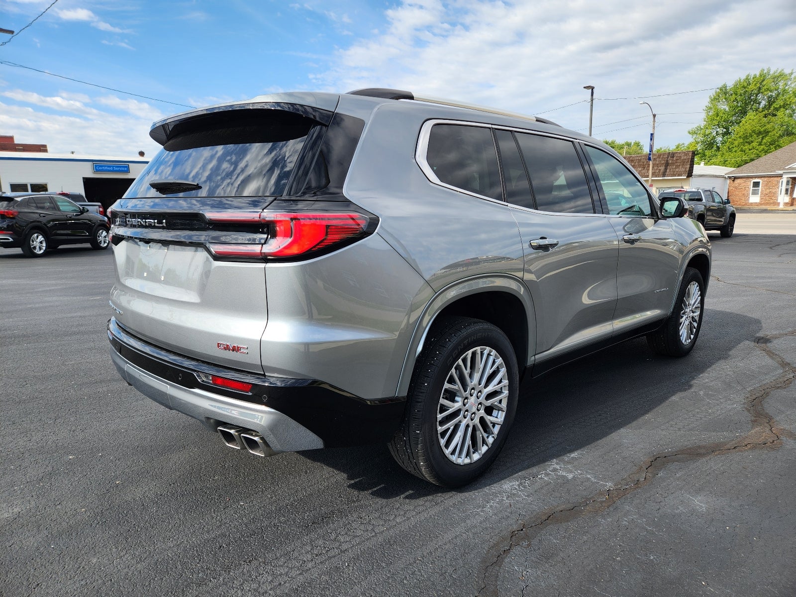 2024 GMC Acadia Denali